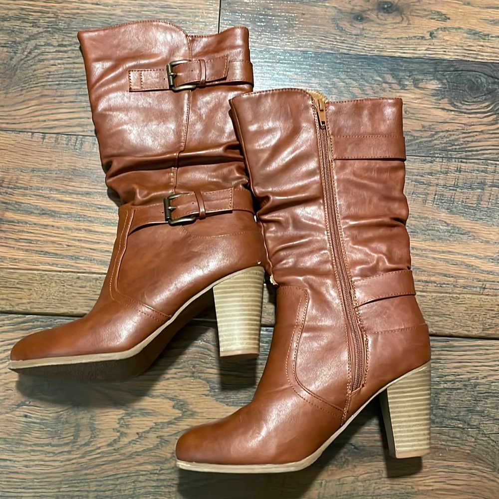 Cute boots with 3” heel. Size 7/8